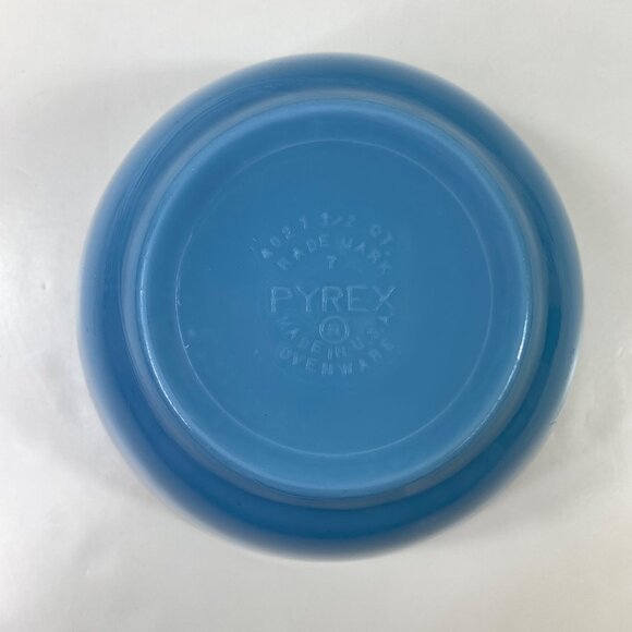 Pyrex 402 Blue1.5 Qt Ovenware Mixing Bowl Vintage - Picture 4 of 8